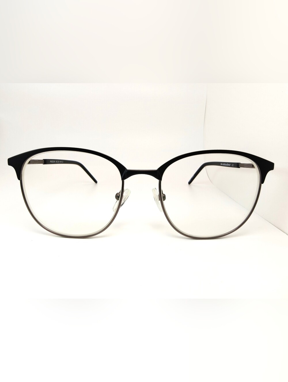 Percieve. Round Metal Frame Glasses in Black and Silver. Wayfarer Vibes